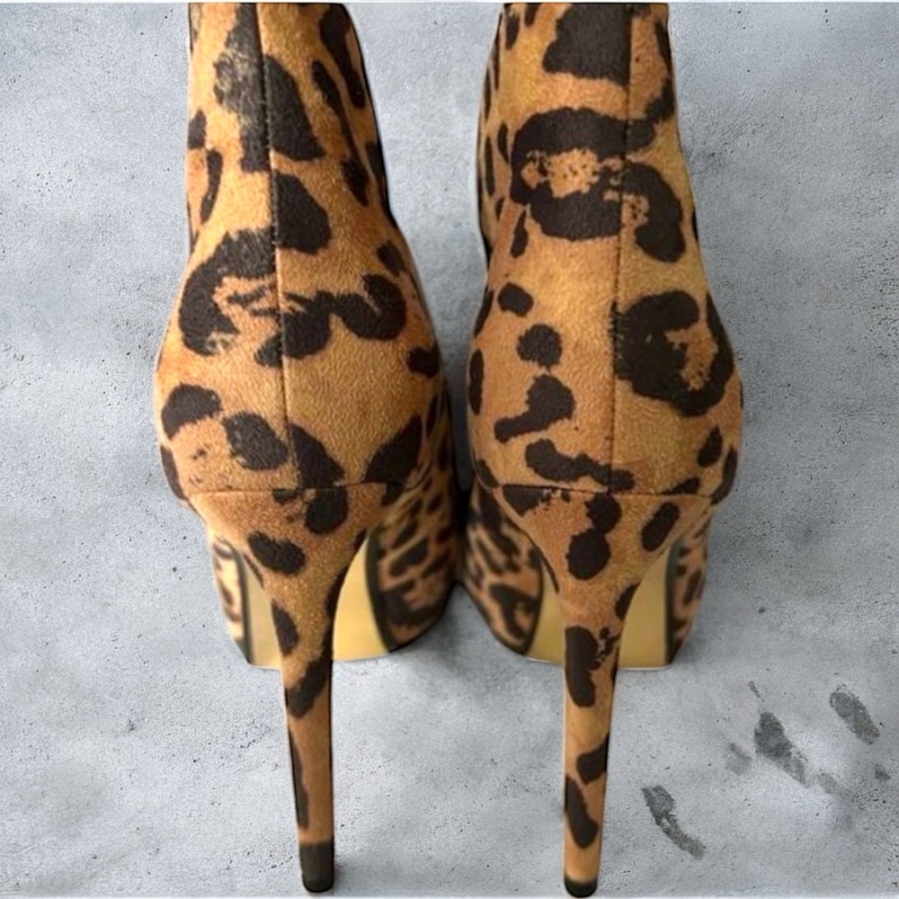 Fierce Leopard Print Peep-Toe Stilettos - Picture 5 of 6